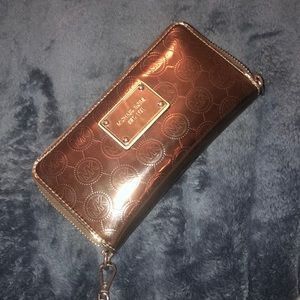 Michael kors wallet